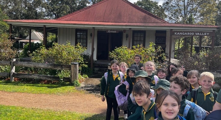 Group of students at Kangaroo Valley